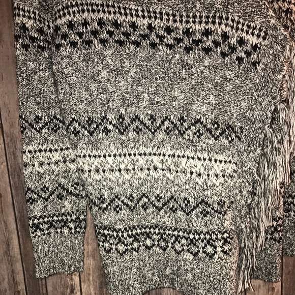 Old Navy Aztec Cardigan - Picture 5 of 7